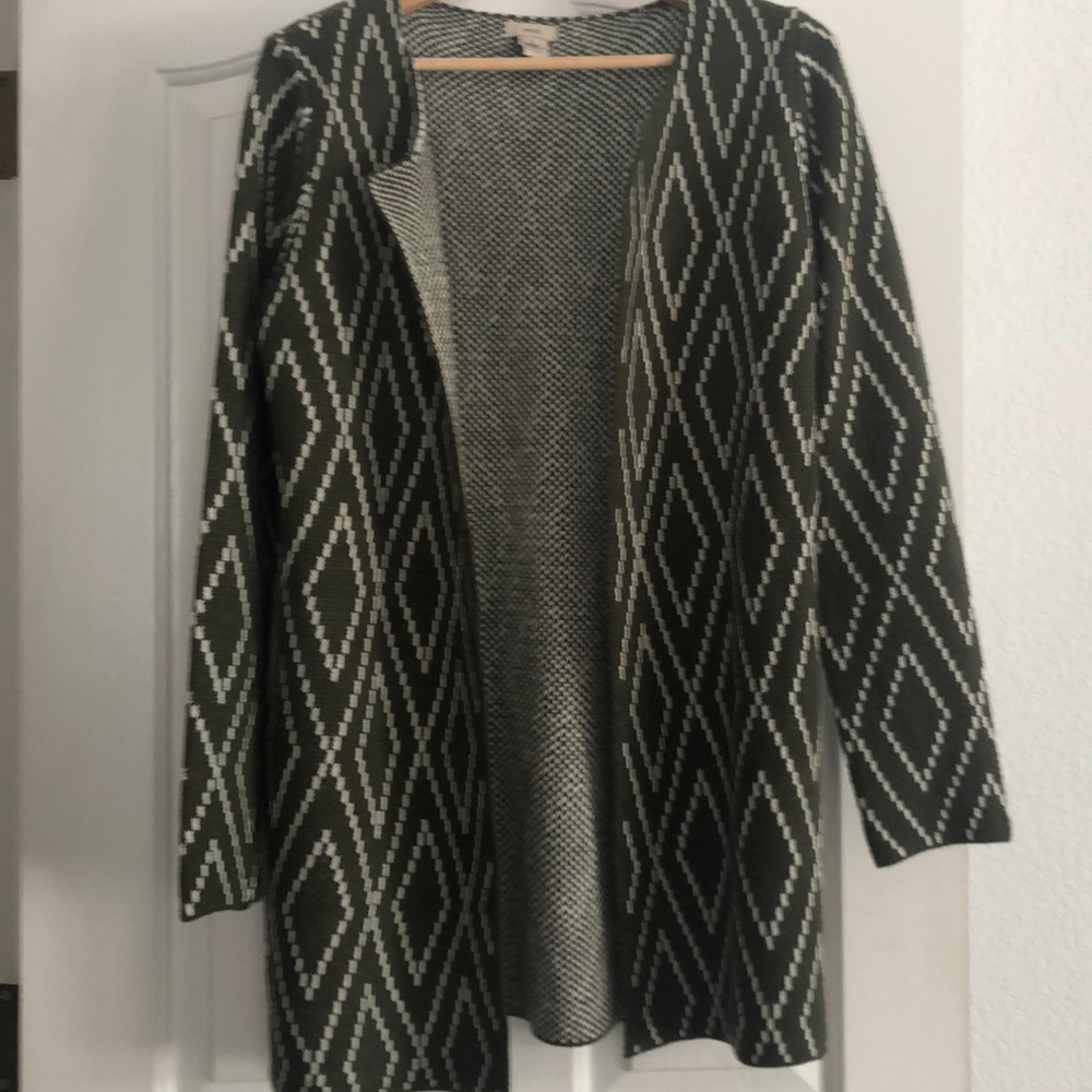 Gorgeous green mid-thigh cardigan